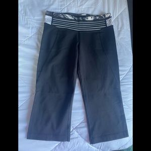Lululemon yoga capris